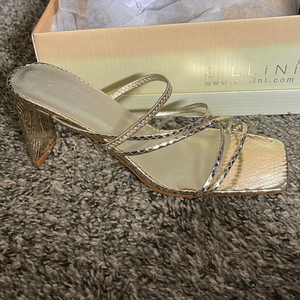 Size 7 never worn before Billini gold strappy heels